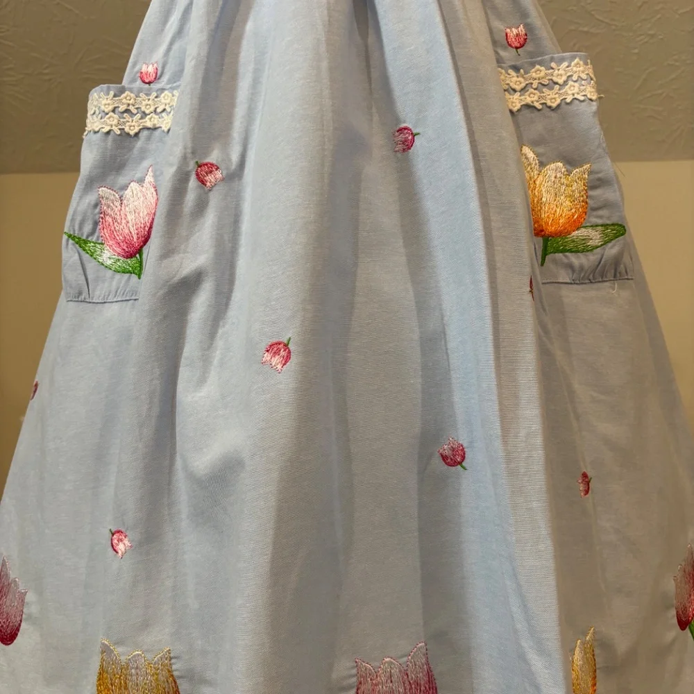 NWT! Lindy Bop Corinna Dress with Embroidered Flowers XS - Picture 5 of 12